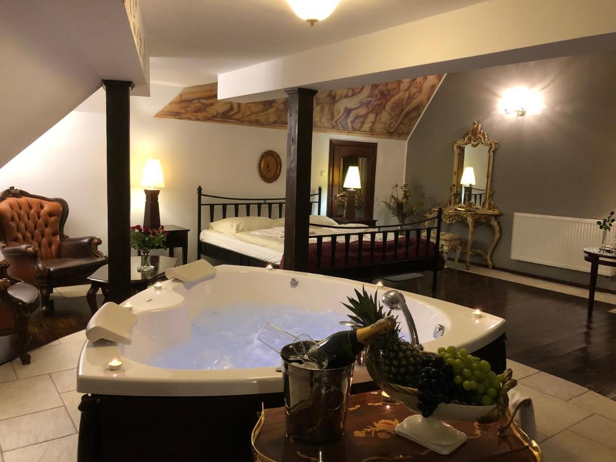 Restauracja - Hotel Mocca D'Oro Mikolow Eksteriør bilde