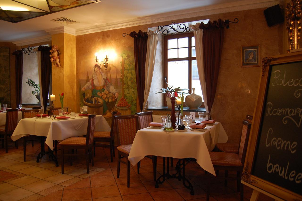 Restauracja - Hotel Mocca D'Oro Mikolow Eksteriør bilde