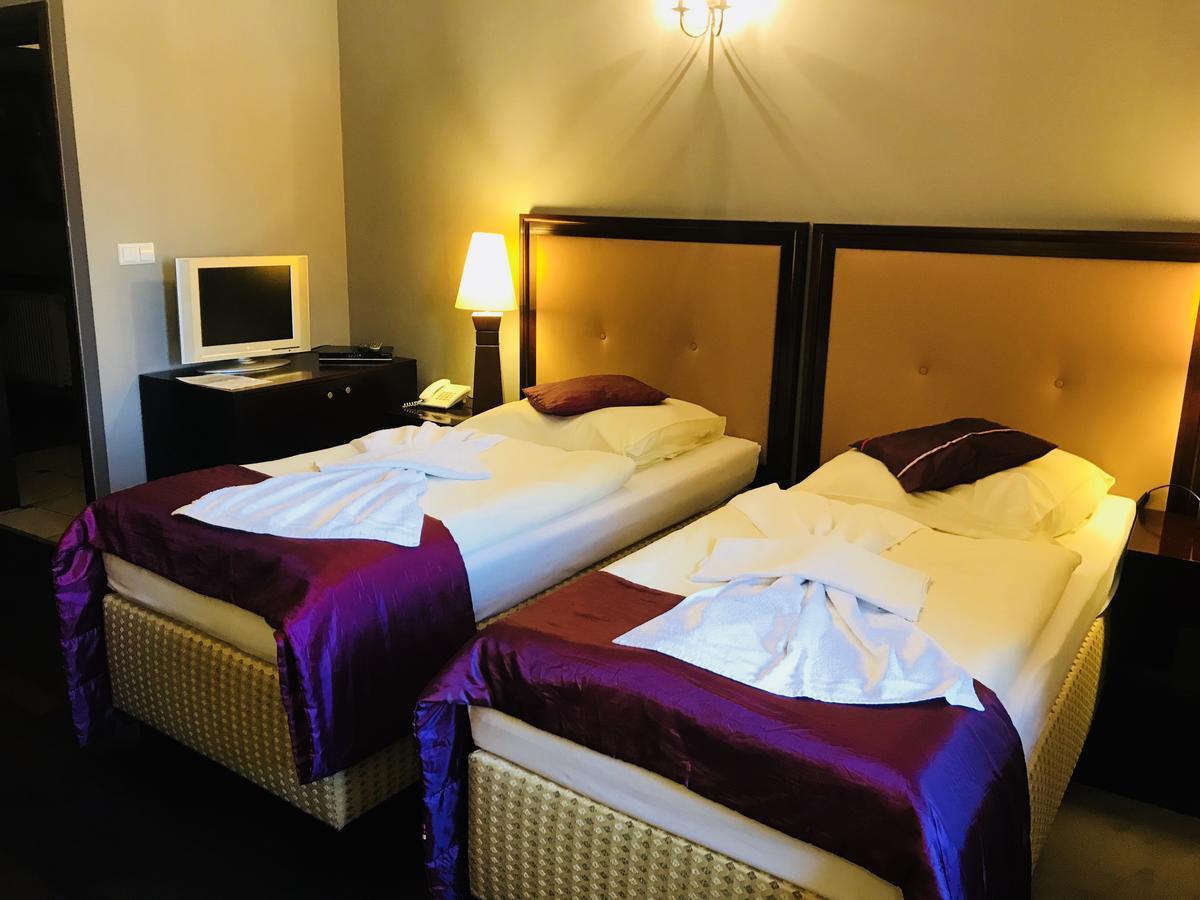 Restauracja - Hotel Mocca D'Oro Mikolow Eksteriør bilde